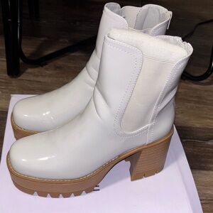 Madden Girl Lavender Gift Box